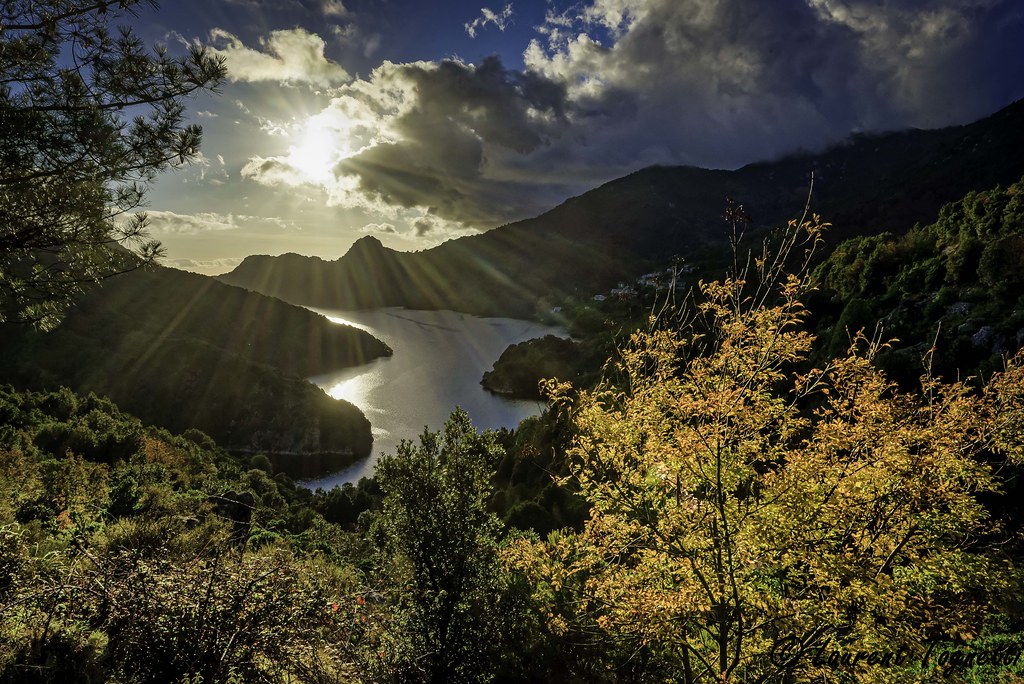 coucher de soleil-lac de Tolla 1