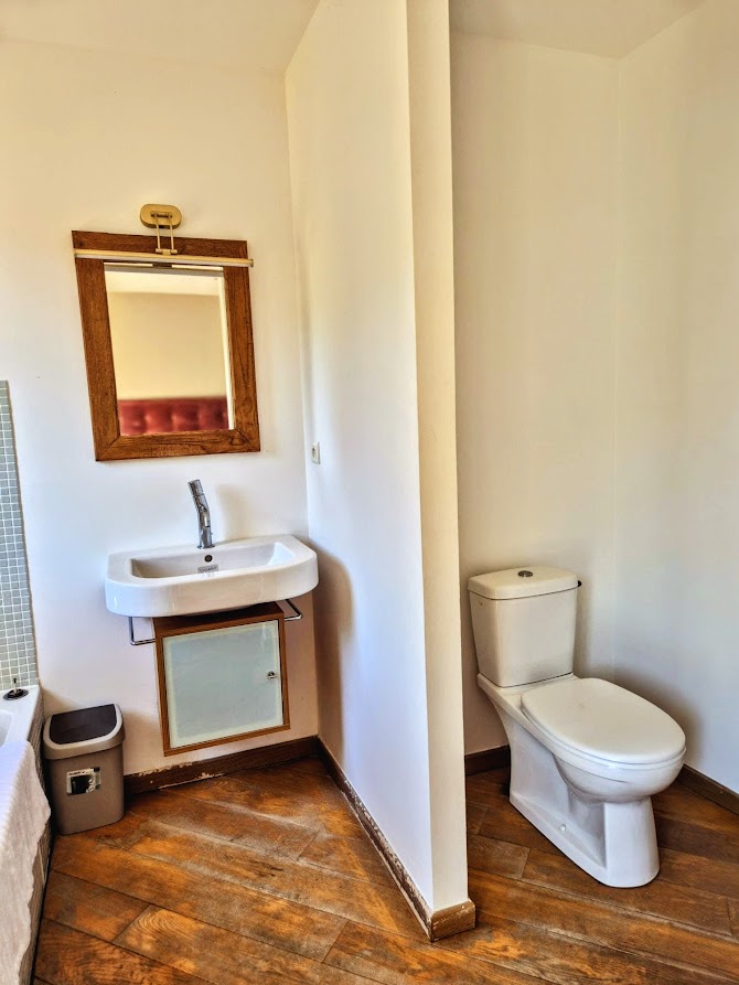 salle de bain privative - vue lac - wc