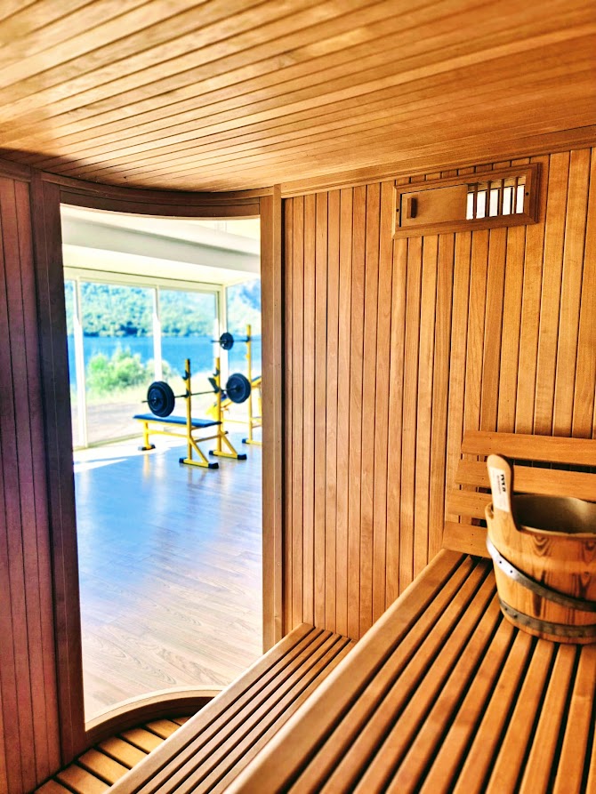 sauna - salle de sport - vue lac 1